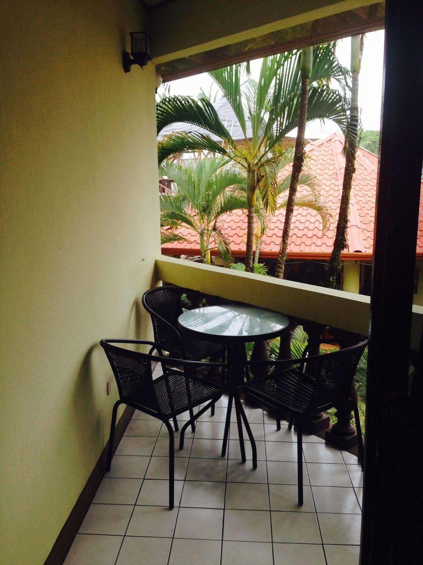 Hotel Mango Mar Jaco Exterior photo